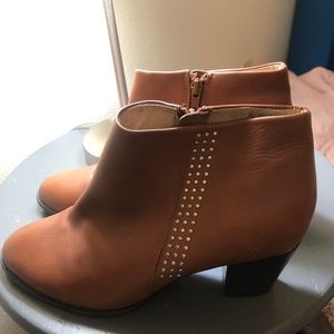 Vionic brown booties